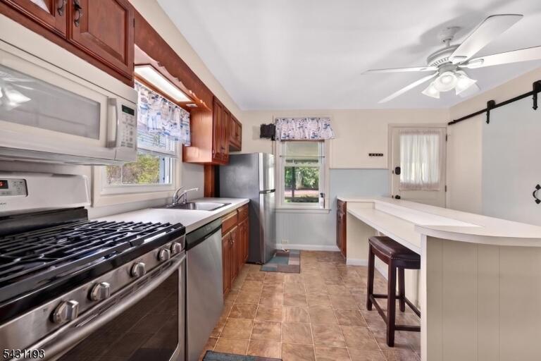 Property listing MLS 4027067 photo 4