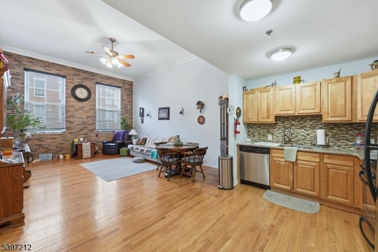 Property listing MLS 4028874 photo 1