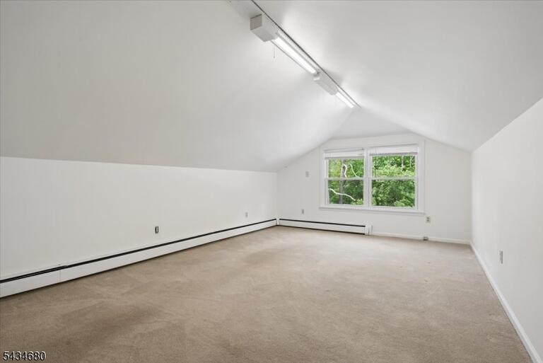 Property listing MLS 4030121 photo 28