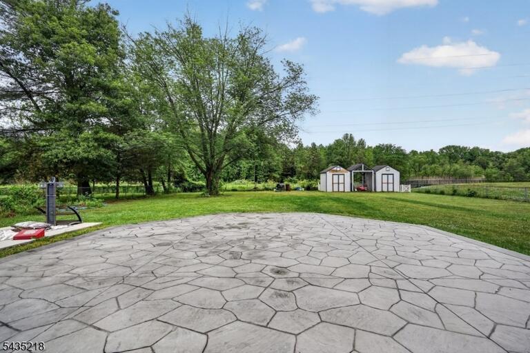 Property listing MLS 4030394 photo 34