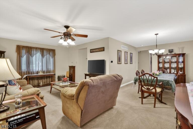 Property listing MLS 4030394 photo 9
