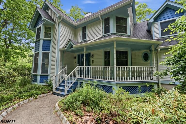 Property listing MLS 4031155 photo 2
