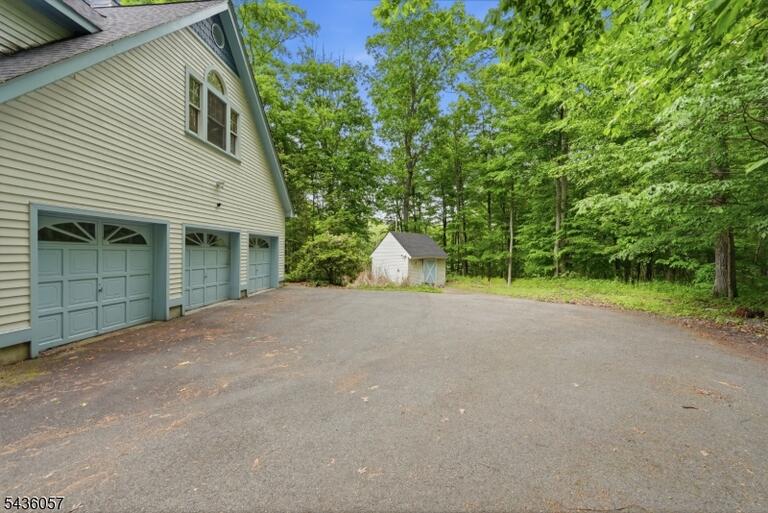 Property listing MLS 4031155 photo 5