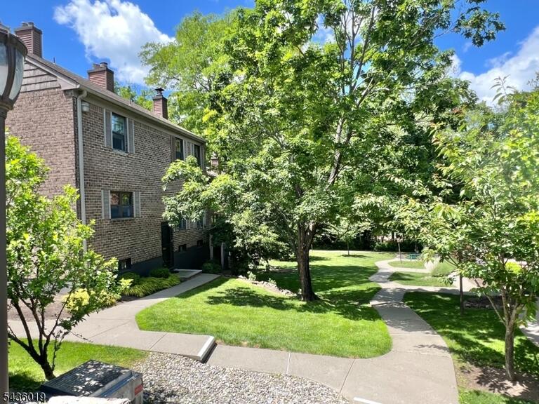 Property listing MLS 4031425 photo 1