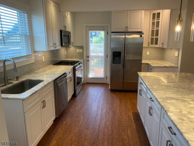 Property listing MLS 4031490 photo 3
