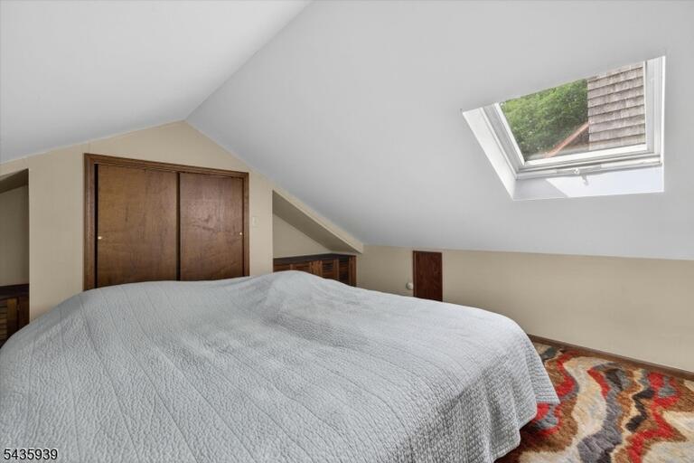 Property listing MLS 4031565 photo 34