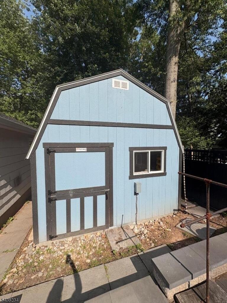 Property listing MLS 4031577 photo 11