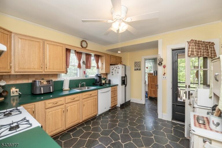 Property listing MLS 4031950 photo 35