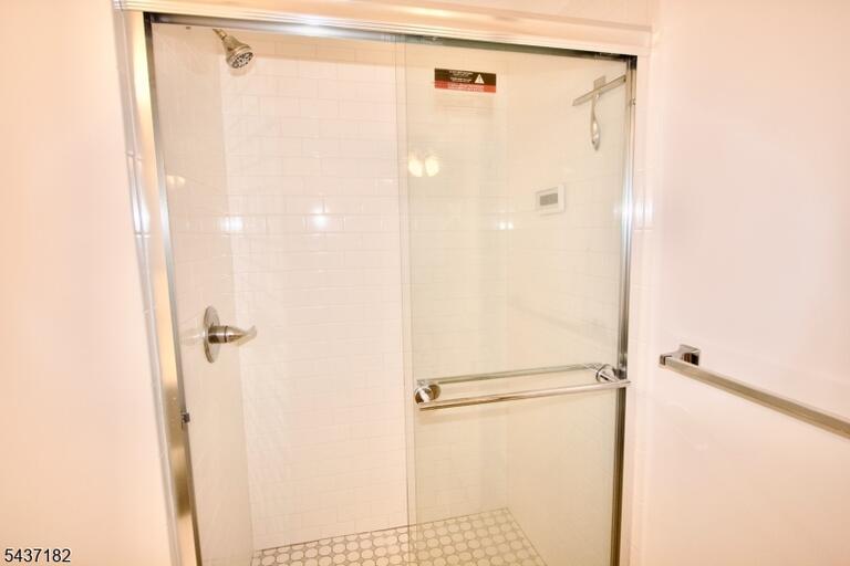 Property listing MLS 4032173 photo 19