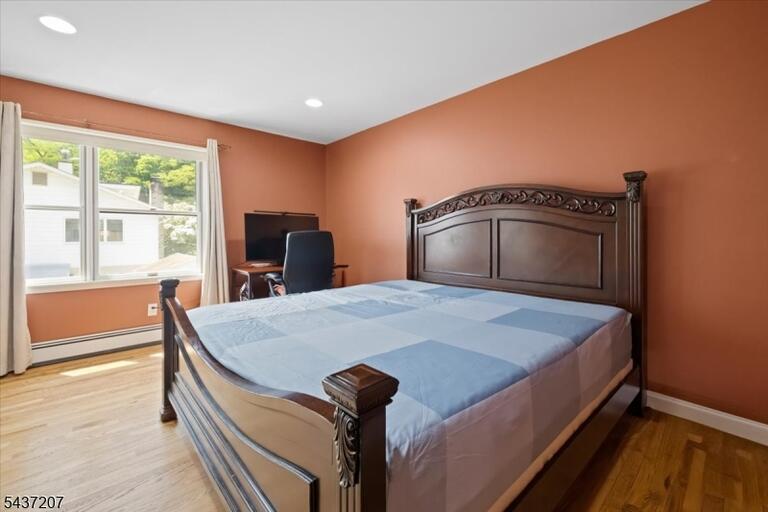 Property listing MLS 4032497 photo 9
