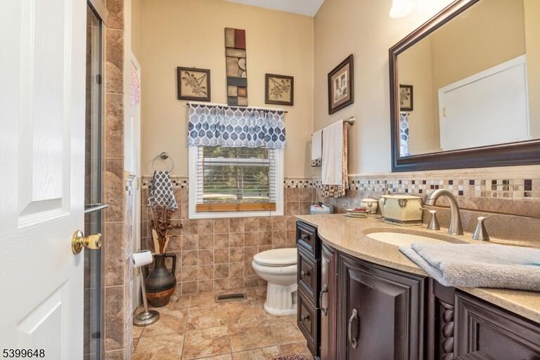 Property listing MLS 4032532 photo 15