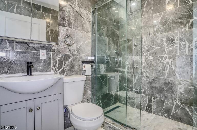 Property listing MLS 4032766 photo 18