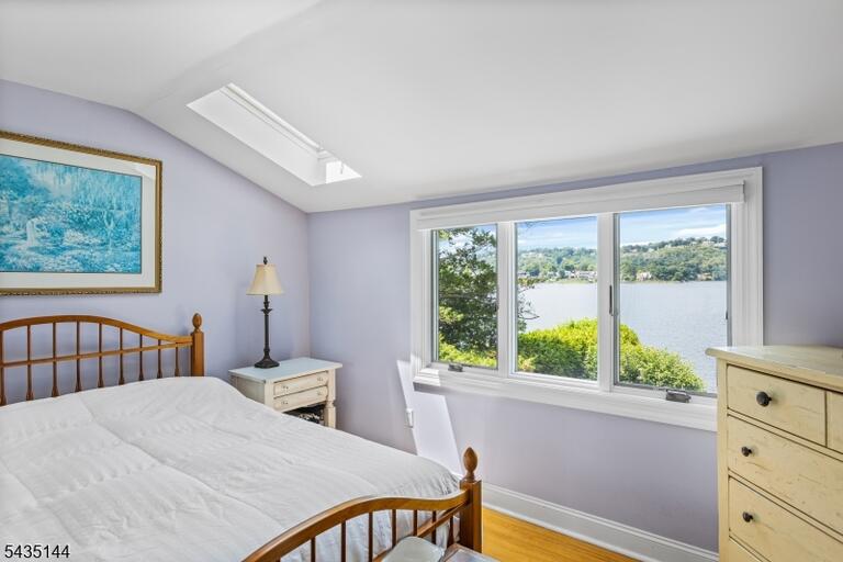 Property listing MLS 4033016 photo 29