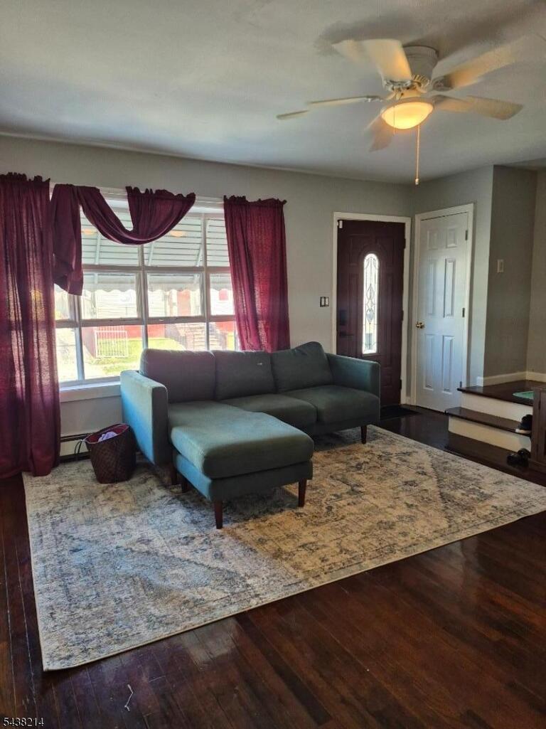 Property listing MLS 4033056 photo 3