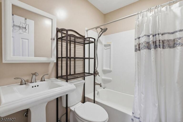 Property listing MLS 4033387 photo 14