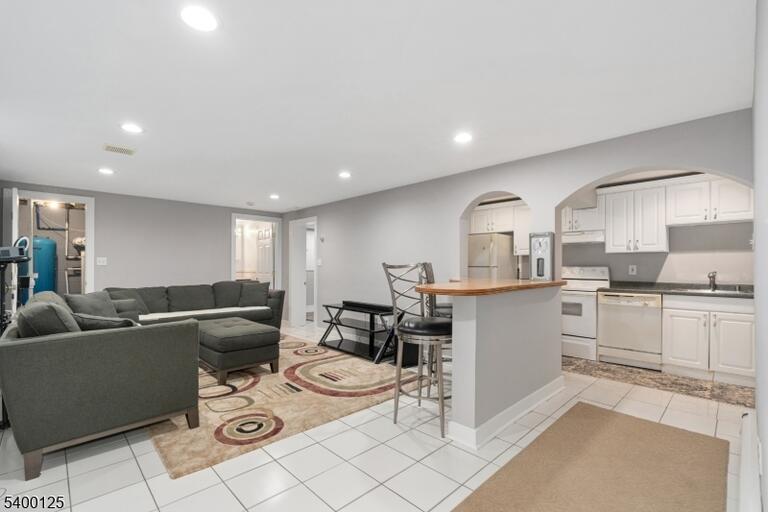 Property listing MLS 4033405 photo 30