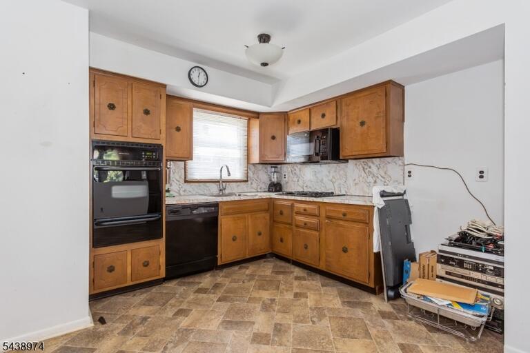 Property listing MLS 4033743 photo 23