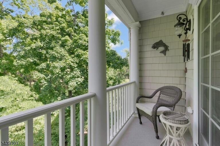 Property listing MLS 4033967 photo 24