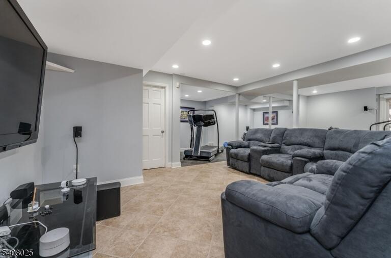 Property listing MLS 4034015 photo 33