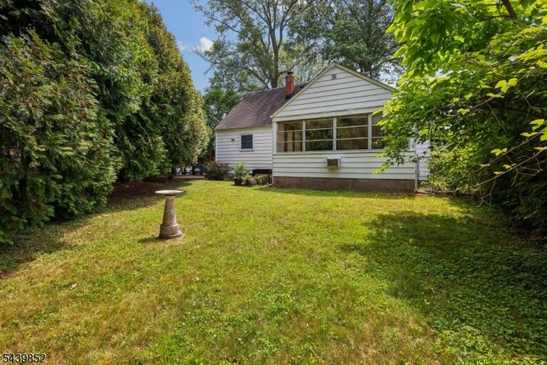 Property listing MLS 4034559 photo 4