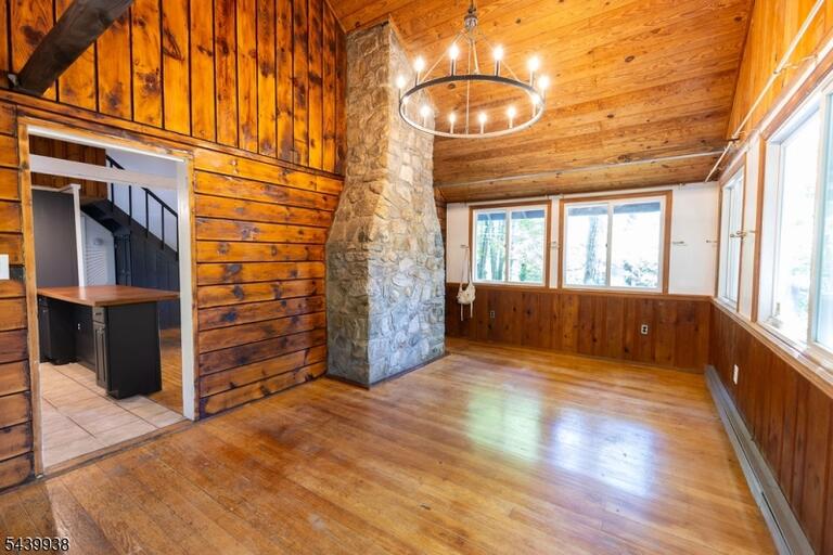 Property listing MLS 4035025 photo 11