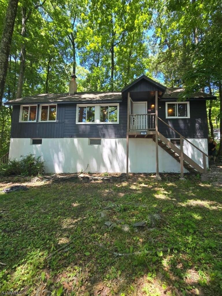 Property listing MLS 4035025 photo 2