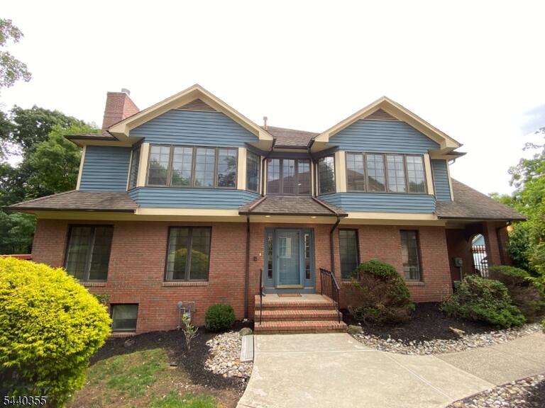 Property listing MLS 4035609 photo 1