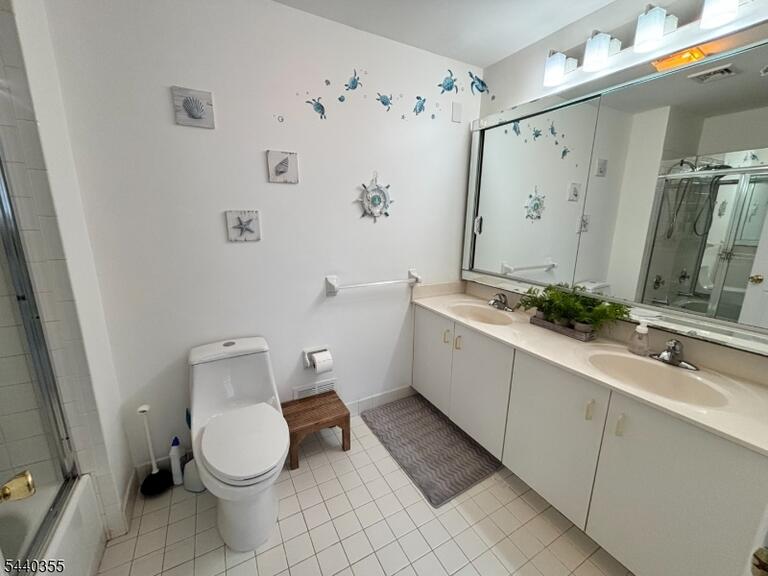 Property listing MLS 4035609 photo 24