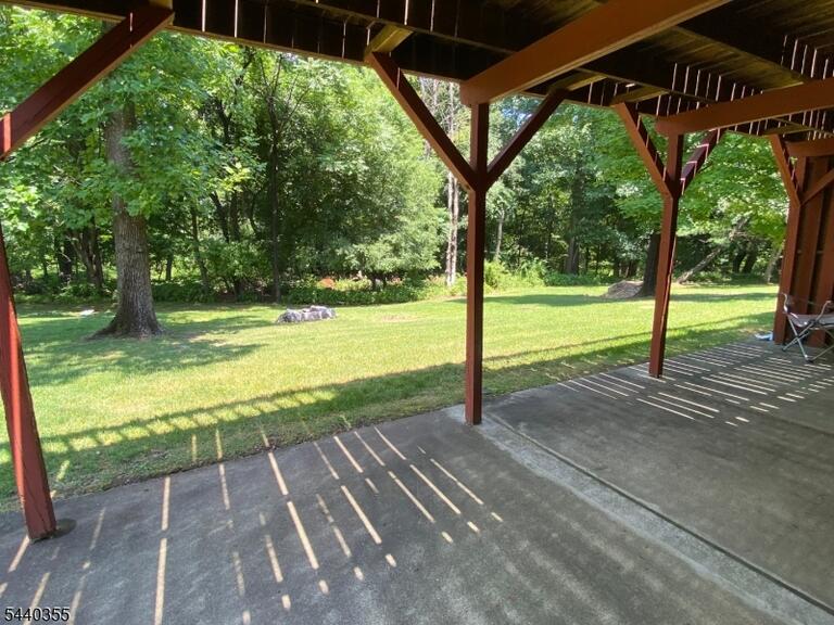 Property listing MLS 4035609 photo 39