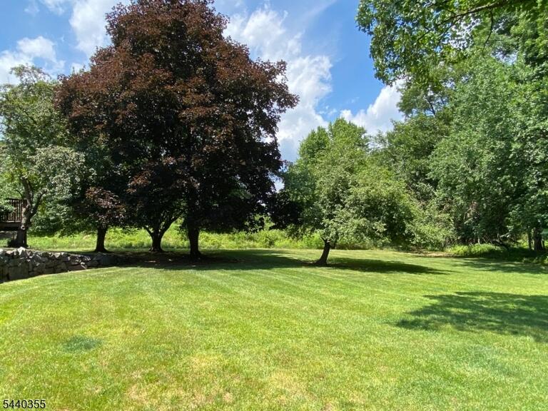 Property listing MLS 4035609 photo 43