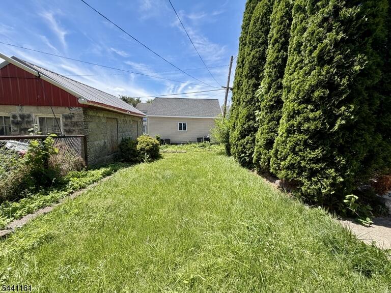 Property listing MLS 4035734 photo 3