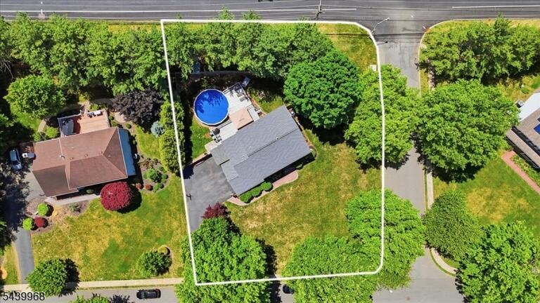 Property listing MLS 4035828 photo 35