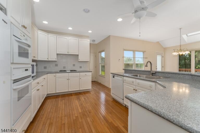 Property listing MLS 4036207 photo 10