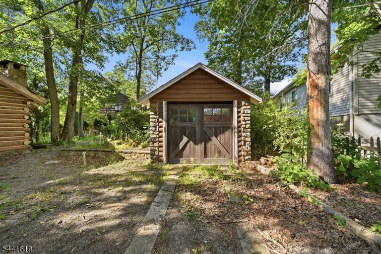 Property listing MLS 4036247 photo 18