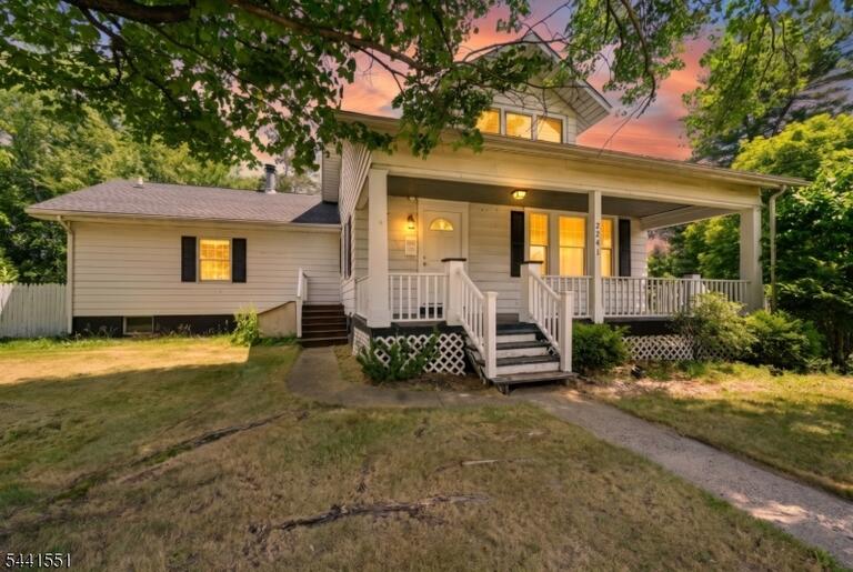 Property listing MLS 4036360 photo 2