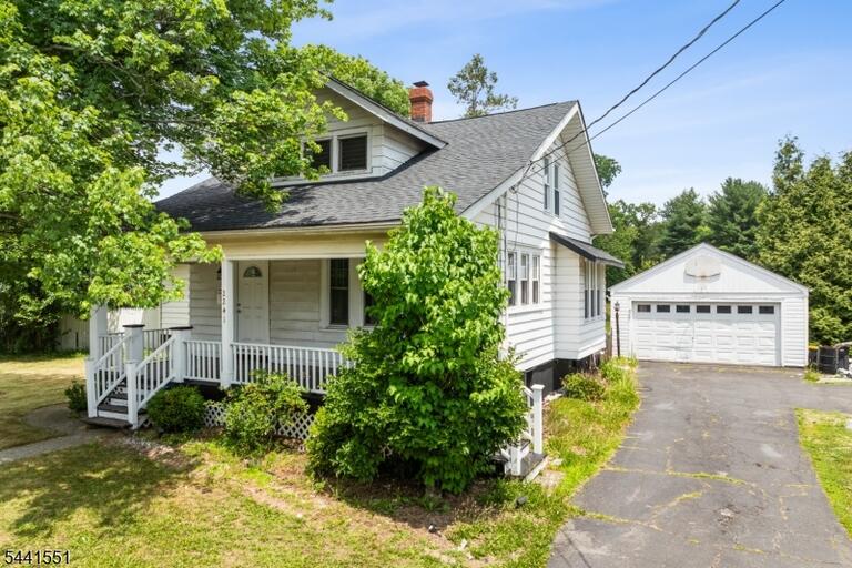 Property listing MLS 4036360 photo 28
