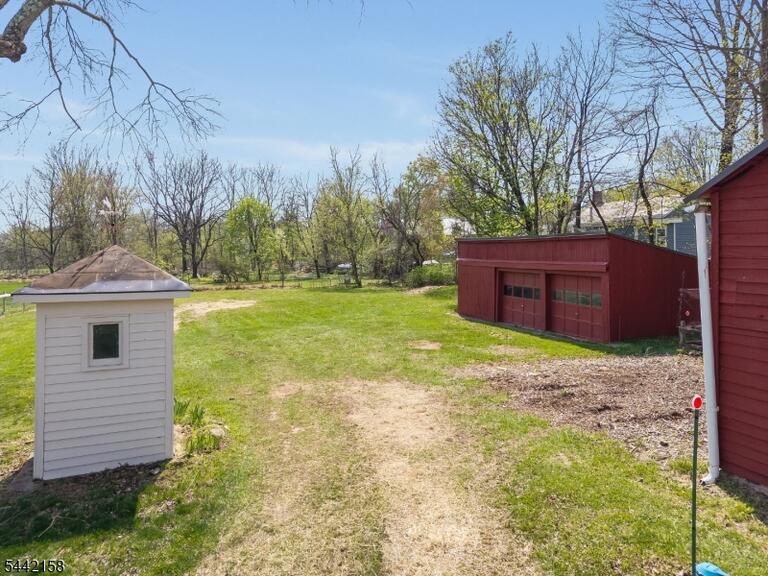 Property listing MLS 4036584 photo 12