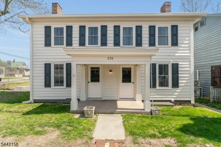Property listing MLS 4036584 photo 2