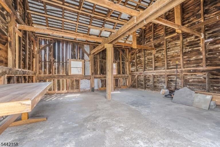 Property listing MLS 4036584 photo 28