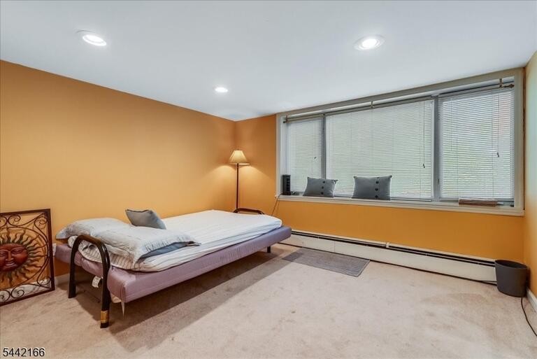 Property listing MLS 4036606 photo 23