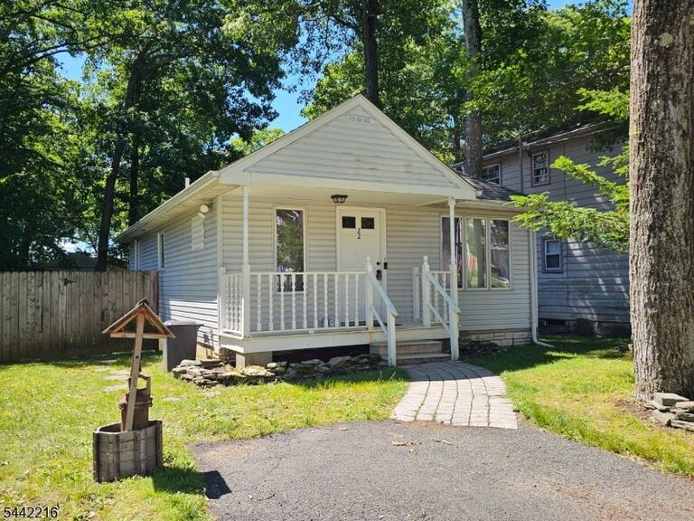 Property listing MLS 4036634 photo 1