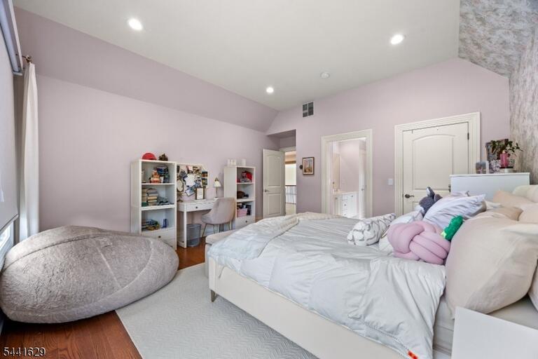 Property listing MLS 4036789 photo 35