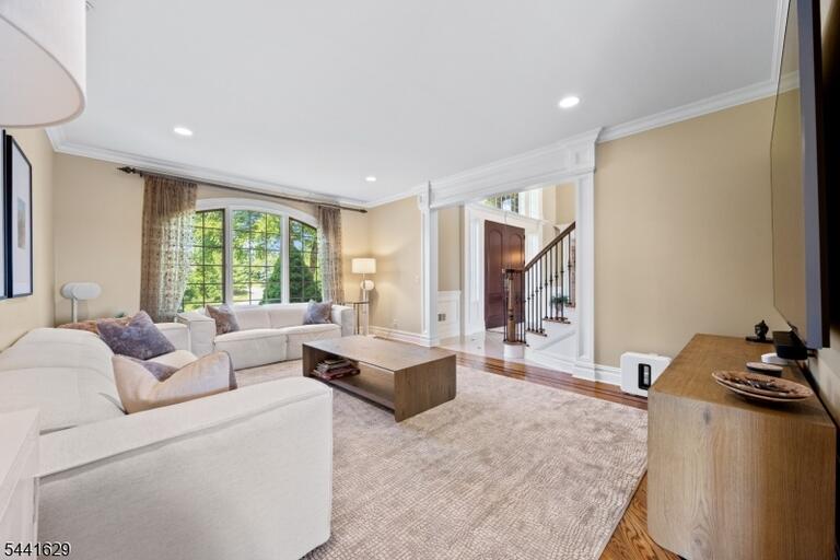 Property listing MLS 4036789 photo 5