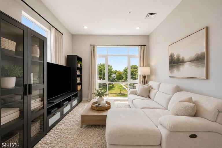 Property listing MLS 4036952 photo 15