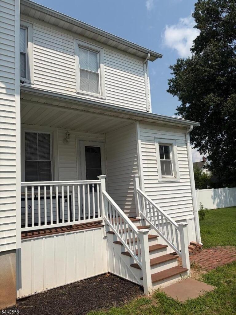 Property listing MLS 4037021 photo 3