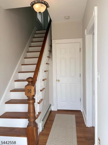 Property listing MLS 4037021 photo 4