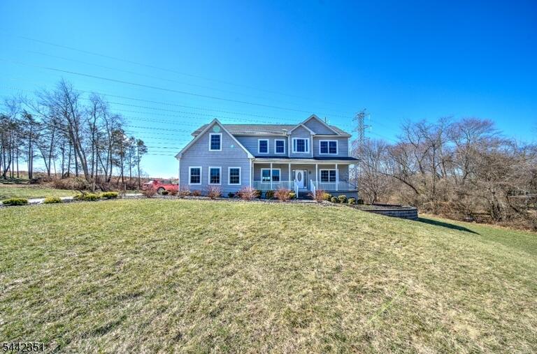 Property listing MLS 4037173 photo 40