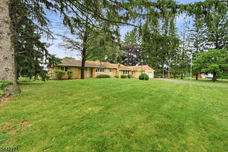 Property listing MLS 4037197 photo 24