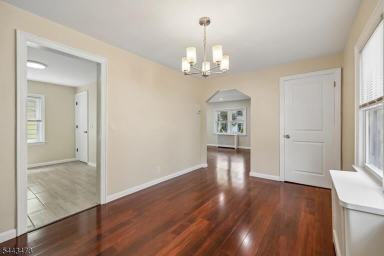 Property listing MLS 4037787 photo 8