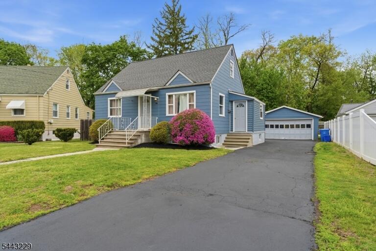 Property listing MLS 4037792 photo 1